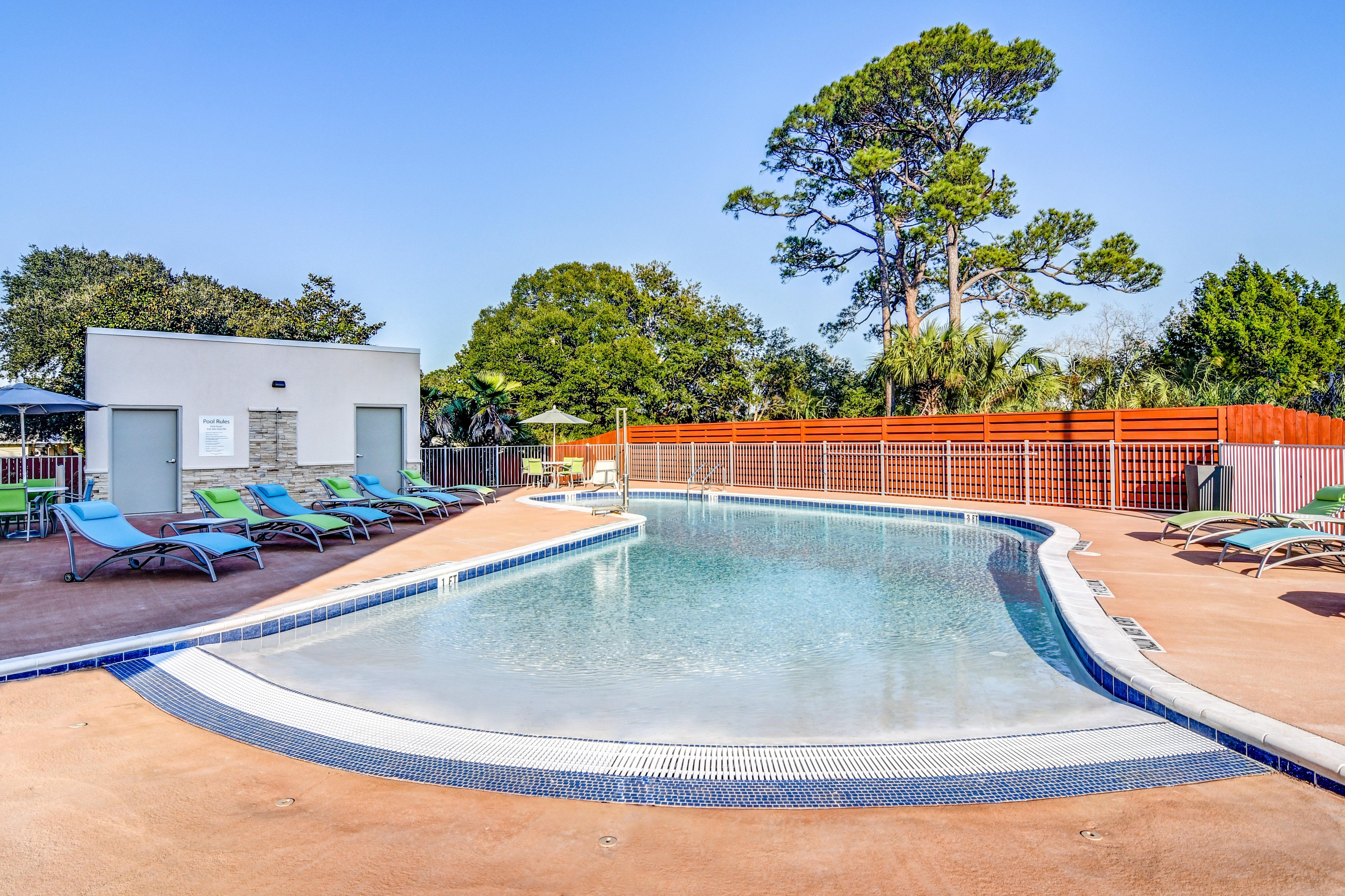 Holiday Inn Express - Fort Walton Beach Central By Ihg Εξωτερικό φωτογραφία